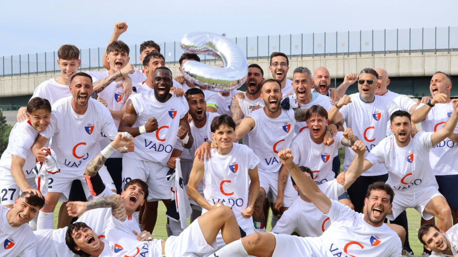 NovaRomentin travolta dal Vado. Liguri promossi in Serie C